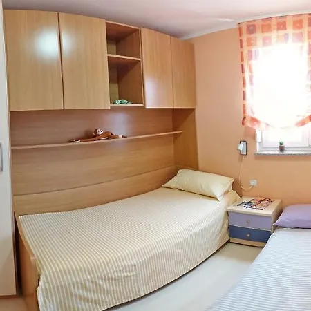 Amalia - Family Friendly With Parking Apartman *