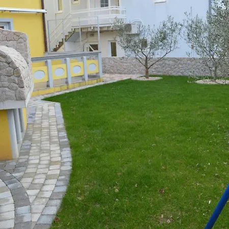Amalia - Family Friendly With Parking *